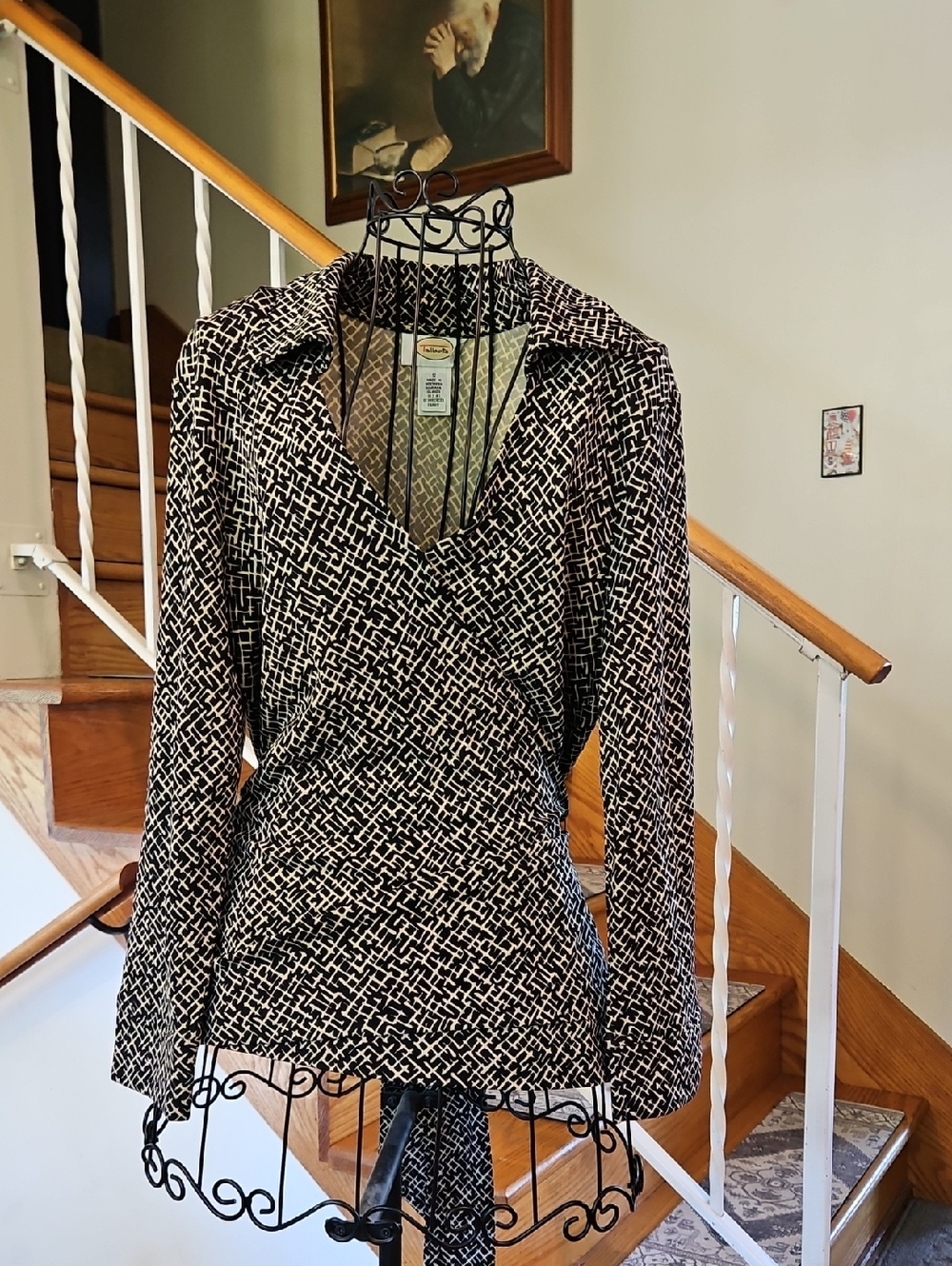 👚Talbots Black and White Geometric Wrap Blouse